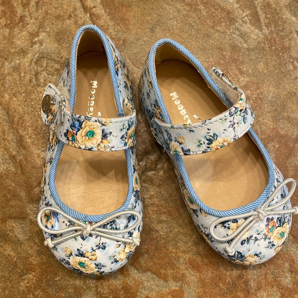🧡 Buy 1 Get 2 Free! Light Blue Floral Girl Flats